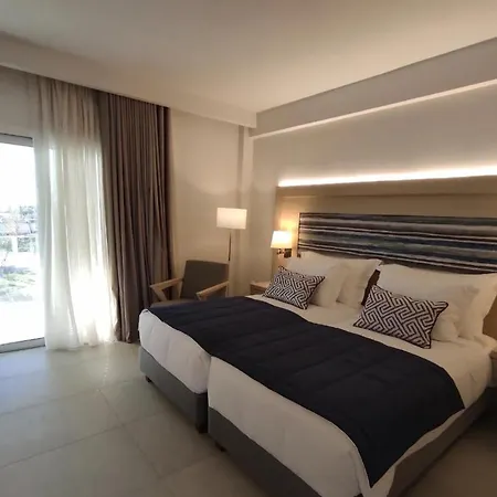 Hotel O Paradise And 5*