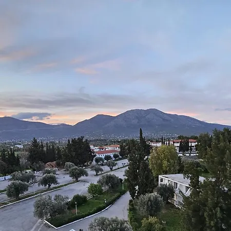 O Paradise And Hotel Magoula (Evia)