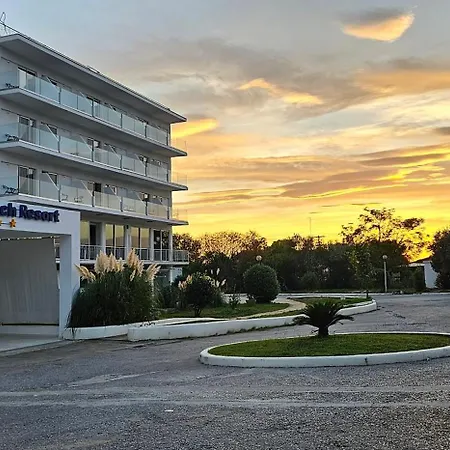 Hotel O Paradise And 5*