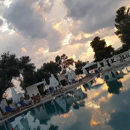 O Paradise And Hotel 5*