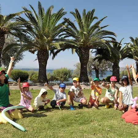 O Paradise And Hotel 5*