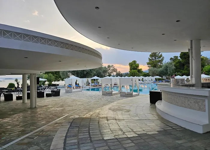 O Paradise And Ξενοδοχείο 5*