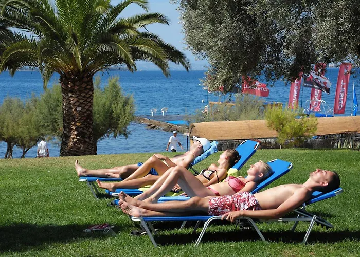 O Paradise And 5* Μαγούλα